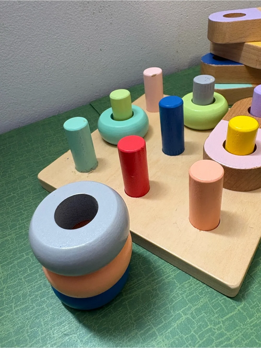 Kiwi Co. Educational Pegboard Puzzle Toy